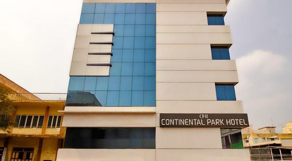 Continental Park Hotel Vijayawāda Buitenkant foto