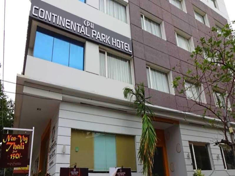 Continental Park Hotel Vijayawāda Buitenkant foto